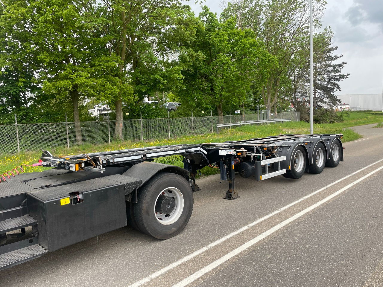 Broshuis Mfcc 20-30-40-45 FT HC / Disc brakes / Lifting axle / led / NL trailer/ - شاحنات الحاويات/ جسم علوي قابل للتغيير نصف مقطورة: صور 1 Broshuis Mfcc 20-30-40-45 FT HC / Disc brakes / Lifting axle / led / NL trailer/ - شاحنات الحاويات/ جسم علوي قابل للتغيير نصف مقطورة: صور 1
