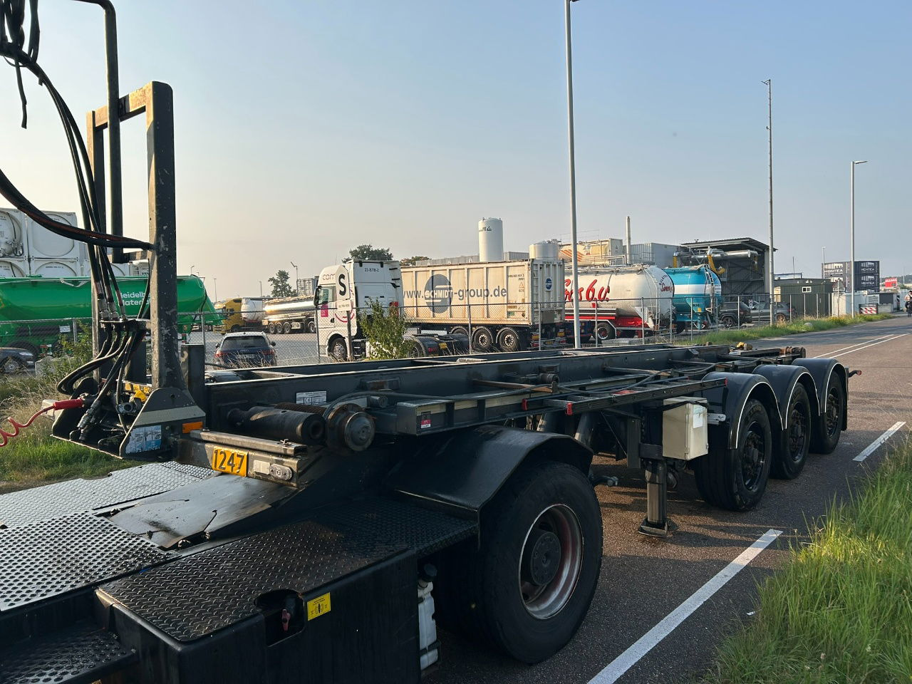 شاحنات الحاويات/ جسم علوي قابل للتغيير نصف مقطورة Diversen Cable system 90 tipping / disc brakes bpw / lifting axle / remote control: صور 10