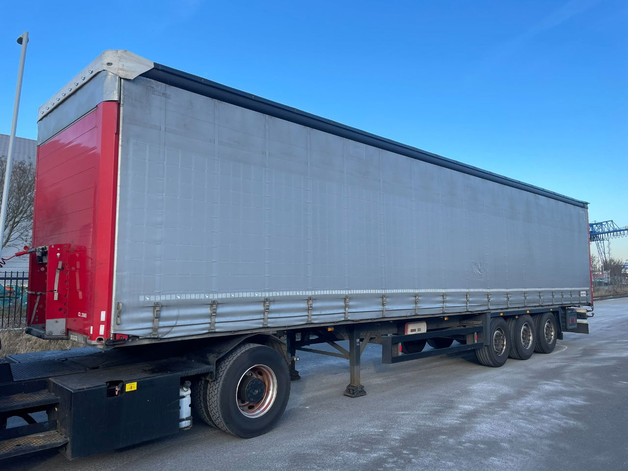 Schmitz Cargobull SCB-S3T EN 12642-XL Allu borden - disc brakes 2 x toolbox / tu - الخيمة نصف مقطورة: صور 2 Schmitz Cargobull SCB-S3T EN 12642-XL Allu borden - disc brakes 2 x toolbox / tu - الخيمة نصف مقطورة: صور 2