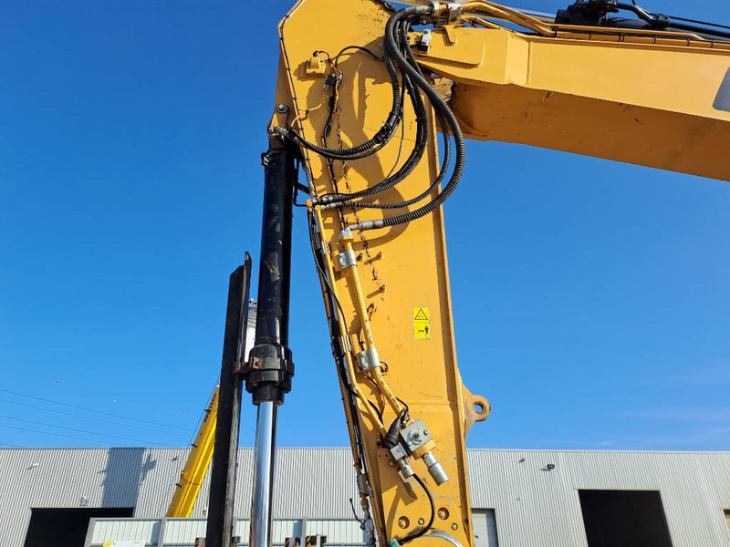 حفارات زحافة Cat 330NG: صور 8 حفارات زحافة Cat 330NG: صور 8