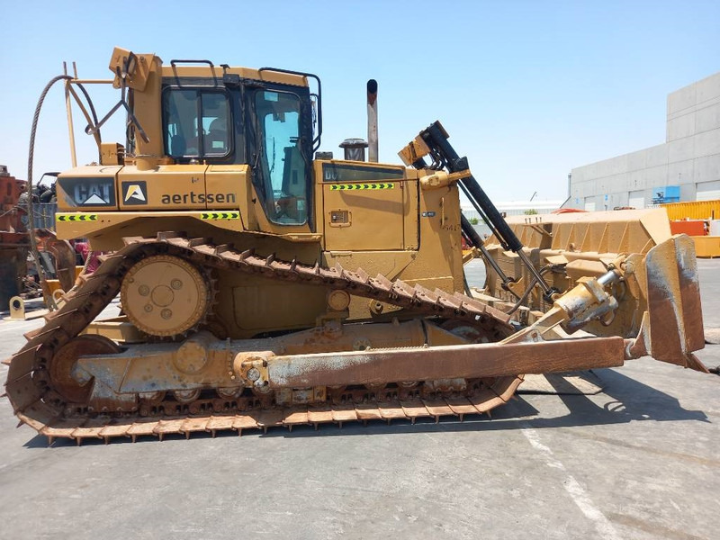 Cat D6T LGP (Abu Dhabi) - بلدوزر: صور 2 Cat D6T LGP (Abu Dhabi) - بلدوزر: صور 2