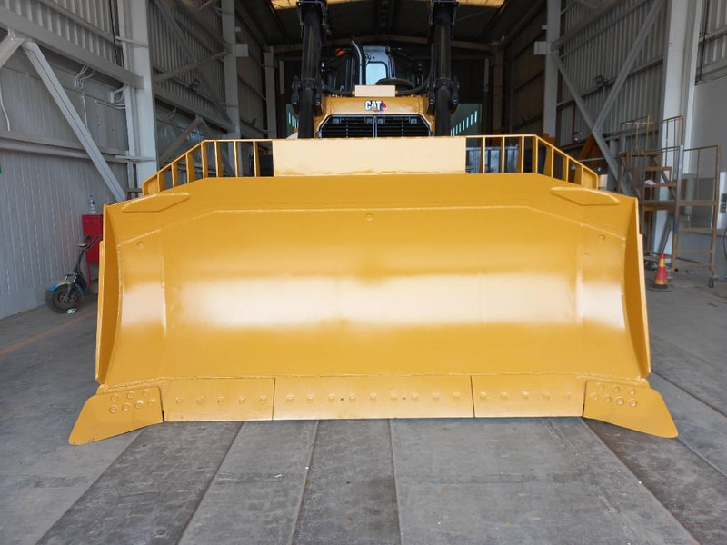 Cat D8T (Abu Dhabi) - بلدوزر: صور 5 Cat D8T (Abu Dhabi) - بلدوزر: صور 5