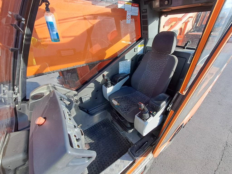 رافعة لجميع التضاريس Grove 4080-1: صور 16 رافعة لجميع التضاريس Grove 4080-1: صور 16