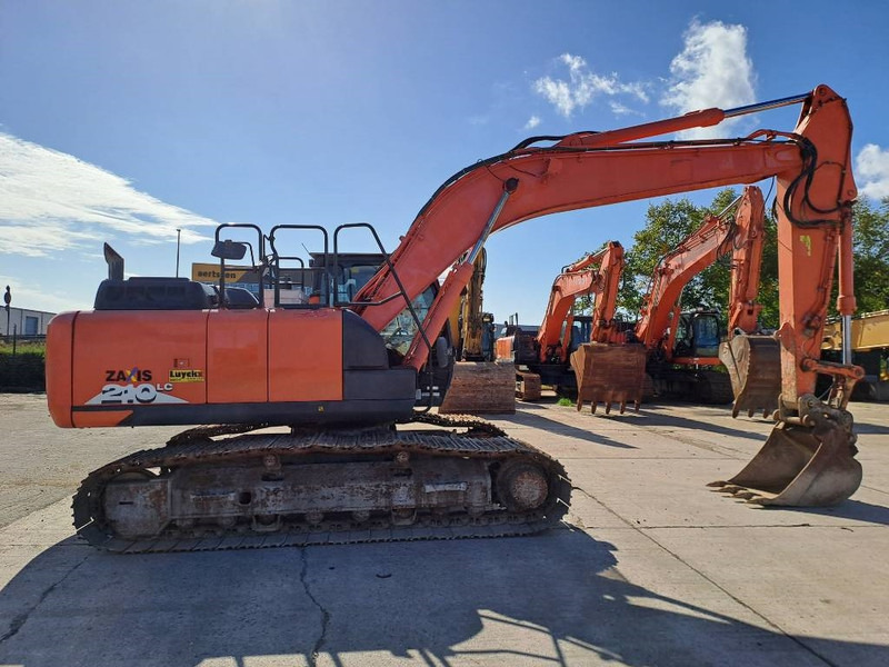 Hitachi ZX210LC-6 - حفارات زحافة: صور 5 Hitachi ZX210LC-6 - حفارات زحافة: صور 5