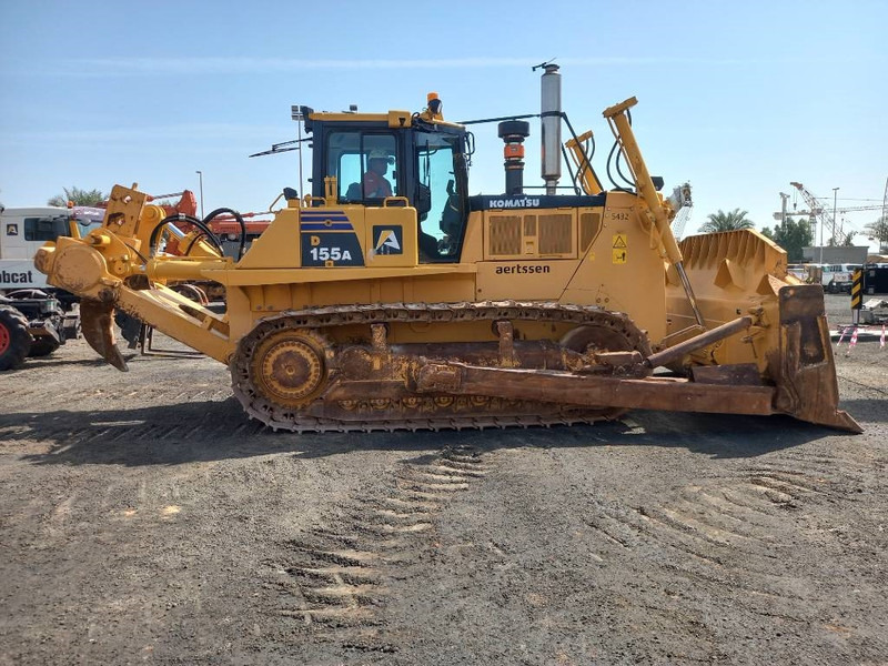 Komatsu D155A-6R (4 pcs available in Abu Dhabi) - بلدوزر: صور 4 Komatsu D155A-6R (4 pcs available in Abu Dhabi) - بلدوزر: صور 4