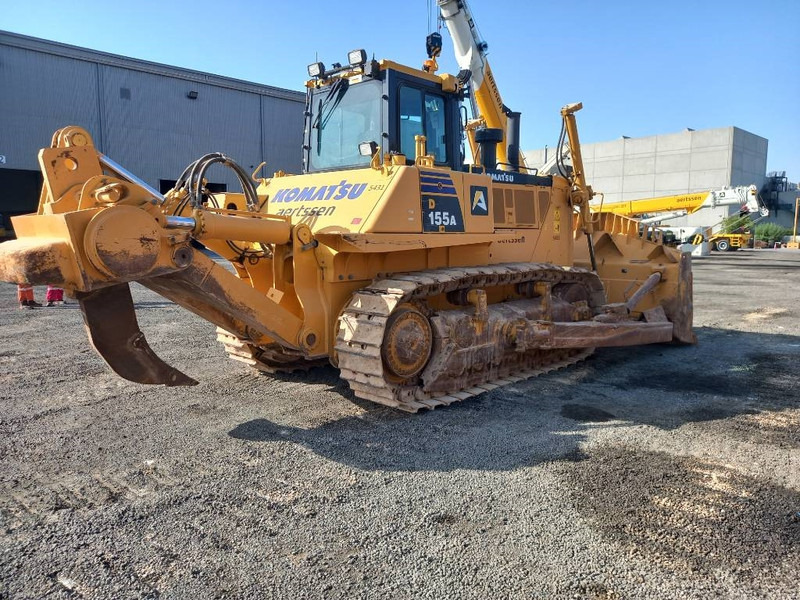 Komatsu D155A-6R (4 pcs available in Abu Dhabi) - بلدوزر: صور 4 Komatsu D155A-6R (4 pcs available in Abu Dhabi) - بلدوزر: صور 4
