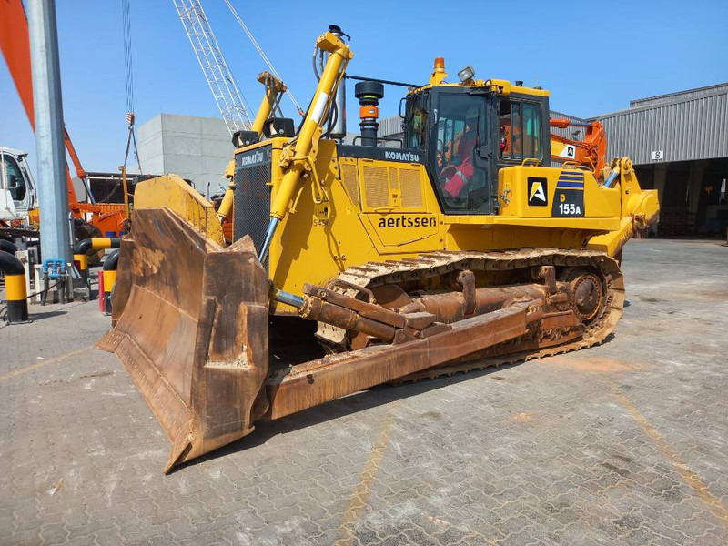 Komatsu D155A-6R (4 pieces available - Abu Dhabi) - بلدوزر: صور 1 Komatsu D155A-6R (4 pieces available - Abu Dhabi) - بلدوزر: صور 1