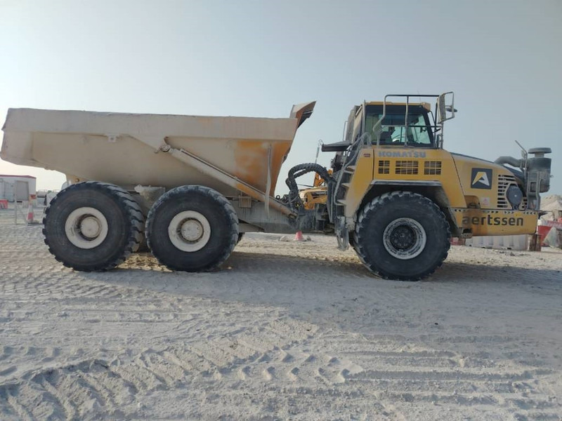 Komatsu HM400-3R (4 pieces available in Abu Dhabi) - شاحنة مفصلية: صور 2 Komatsu HM400-3R (4 pieces available in Abu Dhabi) - شاحنة مفصلية: صور 2