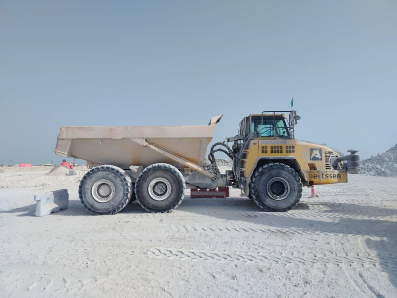 Komatsu HM400-3R (4 pieces available in Abu Dhabi) - شاحنة مفصلية: صور 2 Komatsu HM400-3R (4 pieces available in Abu Dhabi) - شاحنة مفصلية: صور 2
