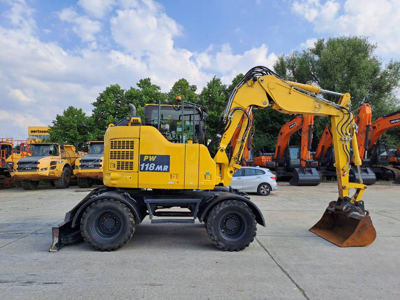 Komatsu PW118MR-11 - حفارة على عجلات: صور 5 Komatsu PW118MR-11 - حفارة على عجلات: صور 5
