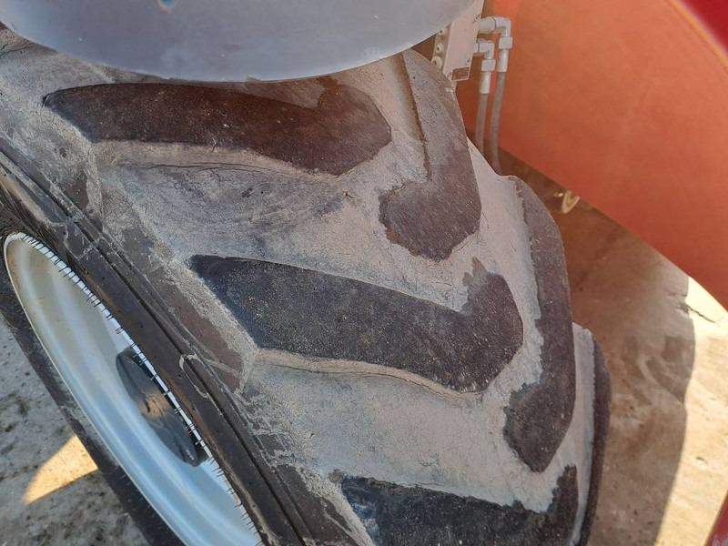 رافعة تلسكوبية Manitou MT 1440: صور 9