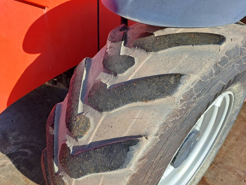 Manitou MT 1440 - رافعة تلسكوبية: صور 4 Manitou MT 1440 - رافعة تلسكوبية: صور 4