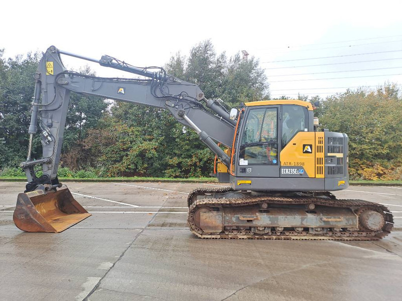 Volvo ECR 235 E - حفارات زحافة: صور 1 Volvo ECR 235 E - حفارات زحافة: صور 1