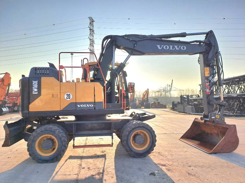 Volvo EW 160 E - حفارة على عجلات: صور 5 Volvo EW 160 E - حفارة على عجلات: صور 5