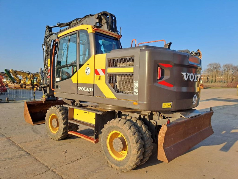 Volvo EW160E - حفارة على عجلات: صور 2 Volvo EW160E - حفارة على عجلات: صور 2