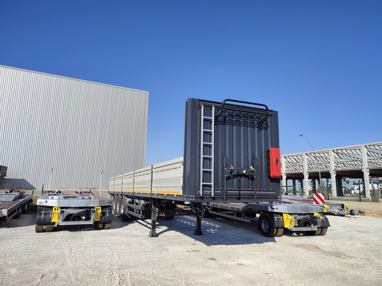 SINAN TANKER-TREYLER FlatBed - Special Platform - نصف مقطورة مسطحة: صور 2 SINAN TANKER-TREYLER FlatBed - Special Platform - نصف مقطورة مسطحة: صور 2