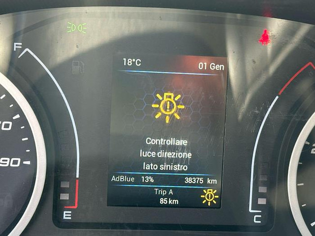 الشاحنات الصغيرة صندوق مغلق Iveco 35C14: صور 12
