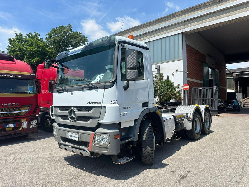 Mercedes-Benz ACTROS 3344 - شاحنة جرار: صور 1 Mercedes-Benz ACTROS 3344 - شاحنة جرار: صور 1