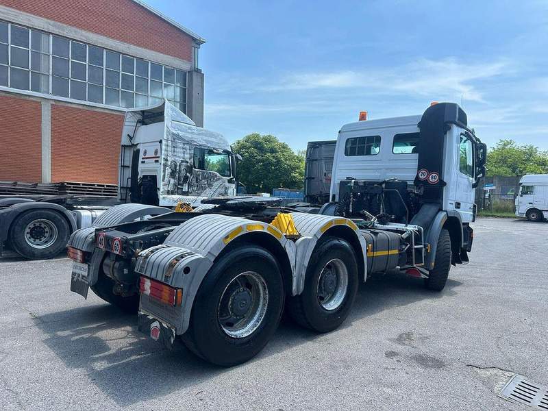 Mercedes-Benz ACTROS 3344 - شاحنة جرار: صور 4 Mercedes-Benz ACTROS 3344 - شاحنة جرار: صور 4