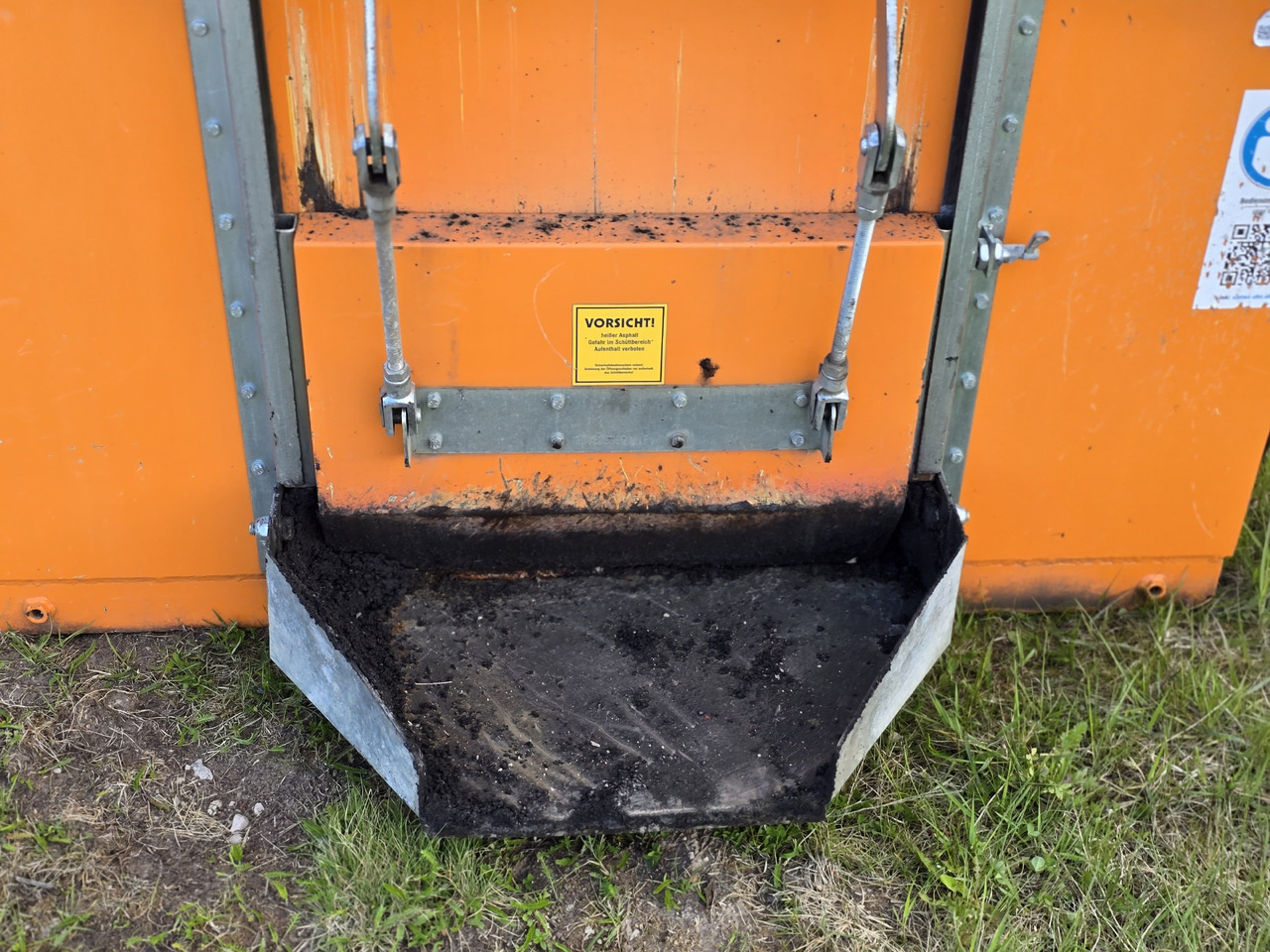 Amtec ATB3 Asphalt hot box - آلة أسفلت: صور 4 Amtec ATB3 Asphalt hot box - آلة أسفلت: صور 4