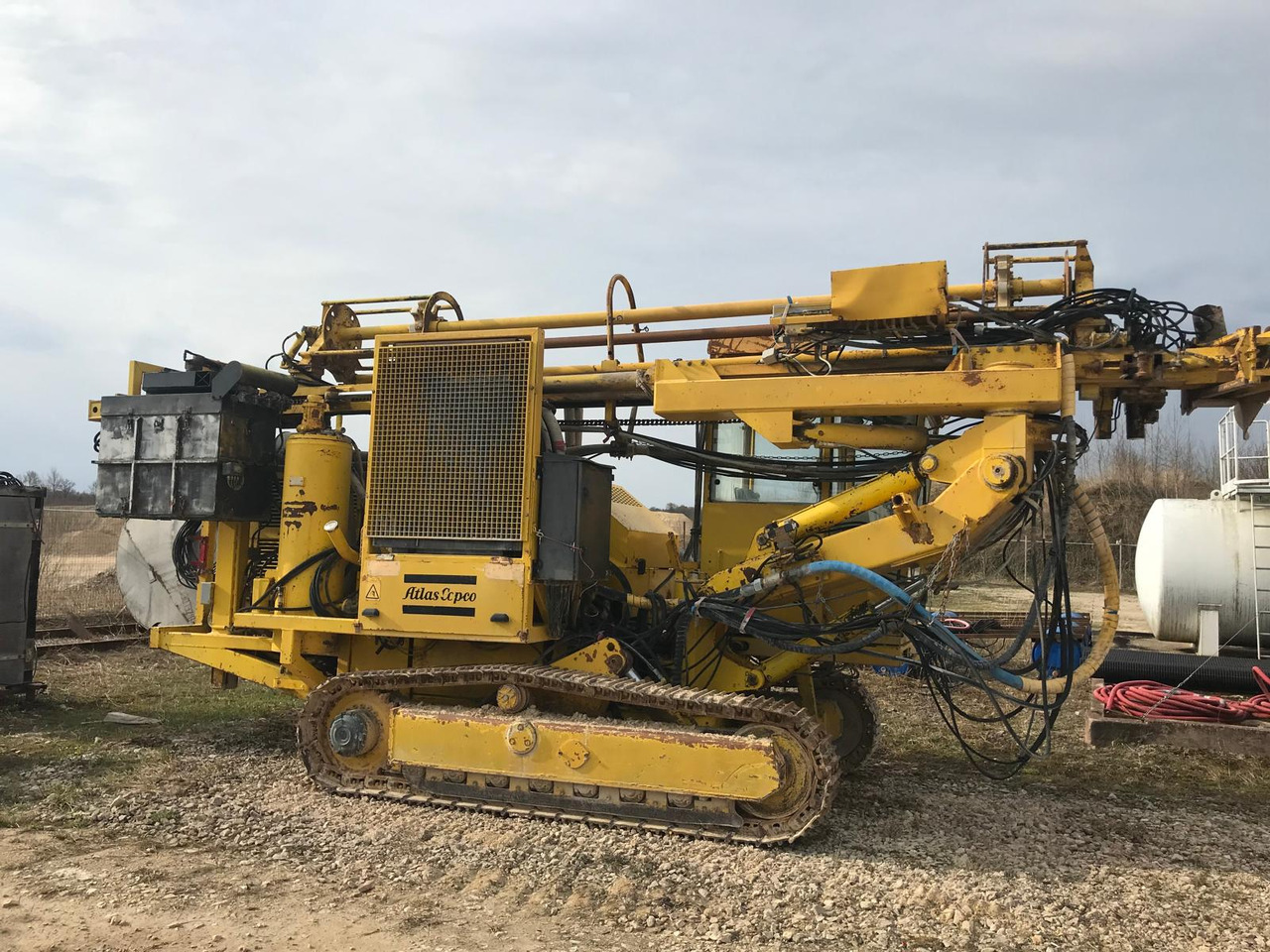 Atlas Copco ROC 860 HC-3 - آلة حفر: صور 1 Atlas Copco ROC 860 HC-3 - آلة حفر: صور 1