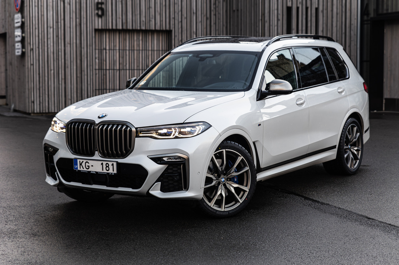 BMW X7 M50D X Drive M package, 6 seats - سيارة: صور 1 BMW X7 M50D X Drive M package, 6 seats - سيارة: صور 1