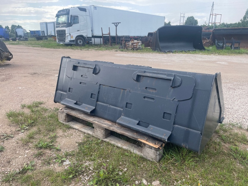 BOBCAT 1730mm - بكت - شيول صغير: صور 4 BOBCAT 1730mm - بكت - شيول صغير: صور 4