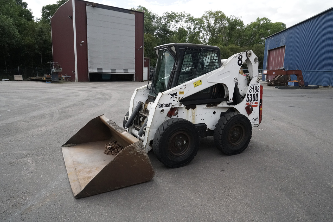BOBCAT S300 turbo - شيول صغير: صور 4 BOBCAT S300 turbo - شيول صغير: صور 4