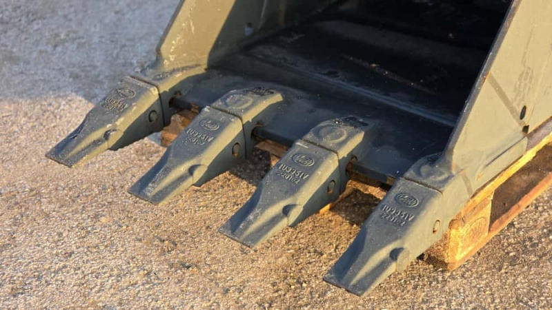 CASE CX210 - بكت حفار - حفارات زحافة: صور 3 CASE CX210 - بكت حفار - حفارات زحافة: صور 3