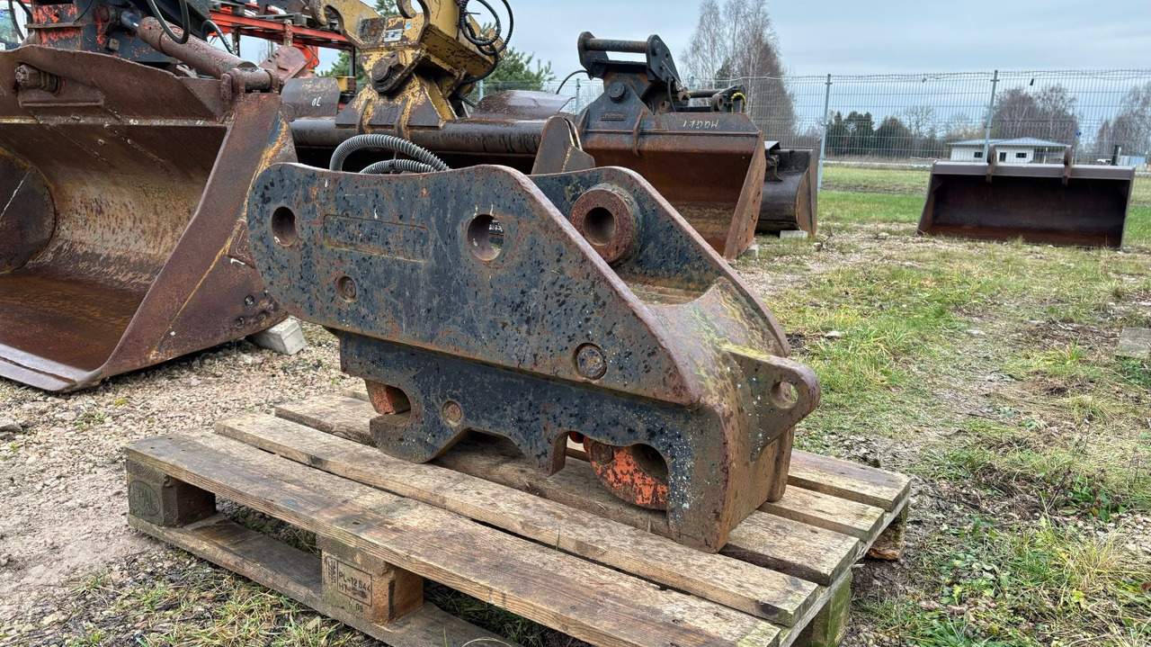 HILL Tefra 15T - وصلة الربط للمعدات المعلقة - حفارة: صور 1 HILL Tefra 15T - وصلة الربط للمعدات المعلقة - حفارة: صور 1