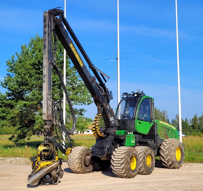 JOHN DEERE 1070 E - الحصادات: صور 1 JOHN DEERE 1070 E - الحصادات: صور 1