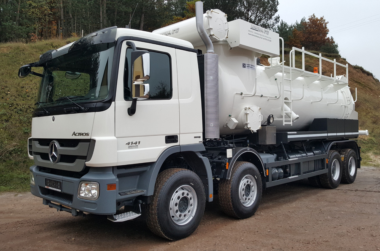 Mercedes NAAKTGEBOREN Vacu Press 8000 - سيارة بلدية: صور 1 Mercedes NAAKTGEBOREN Vacu Press 8000 - سيارة بلدية: صور 1