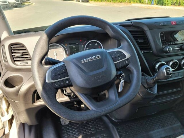 IVECO Daily 35C16H3.0 Kastenaufbau + Kran... - فان: صور 2 IVECO Daily 35C16H3.0 Kastenaufbau + Kran... - فان: صور 2