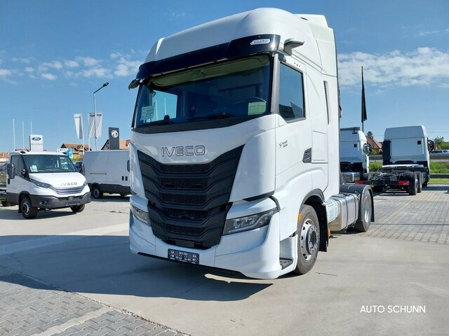 IVECO S-WAY AS440S50T/P PREDICTIVE CC+FULL LED+HPEB... - شاحنة: صور 1 IVECO S-WAY AS440S50T/P PREDICTIVE CC+FULL LED+HPEB... - شاحنة: صور 1