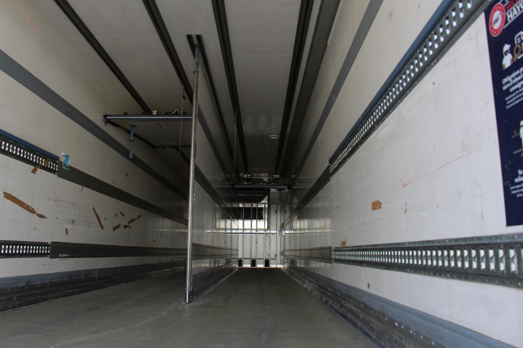 Chereau CV1950Mt.City Bi-Temp LBW Lenkachse Rolltor TOP - مبردة نصف مقطورة: صور 3 Chereau CV1950Mt.City Bi-Temp LBW Lenkachse Rolltor TOP - مبردة نصف مقطورة: صور 3