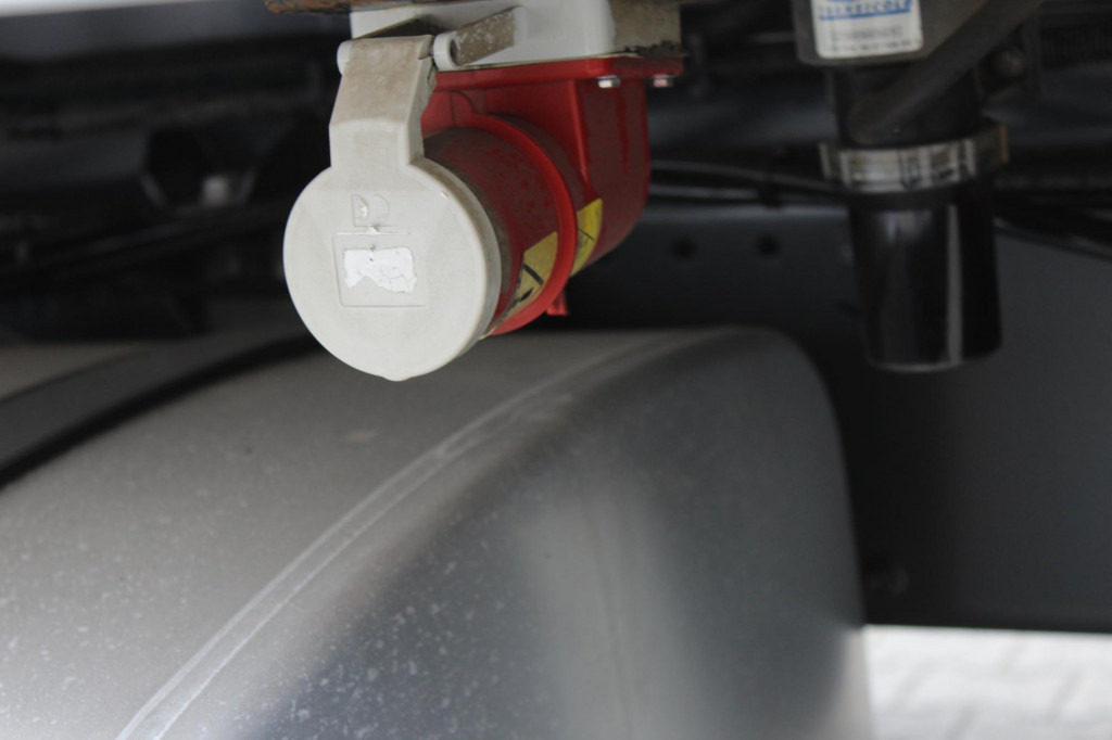 Daf LF 310 E6 CS 1050 Silent Tür+LBW Strom FRC 2028 - مبردة شاحنة: صور 5 Daf LF 310 E6 CS 1050 Silent Tür+LBW Strom FRC 2028 - مبردة شاحنة: صور 5