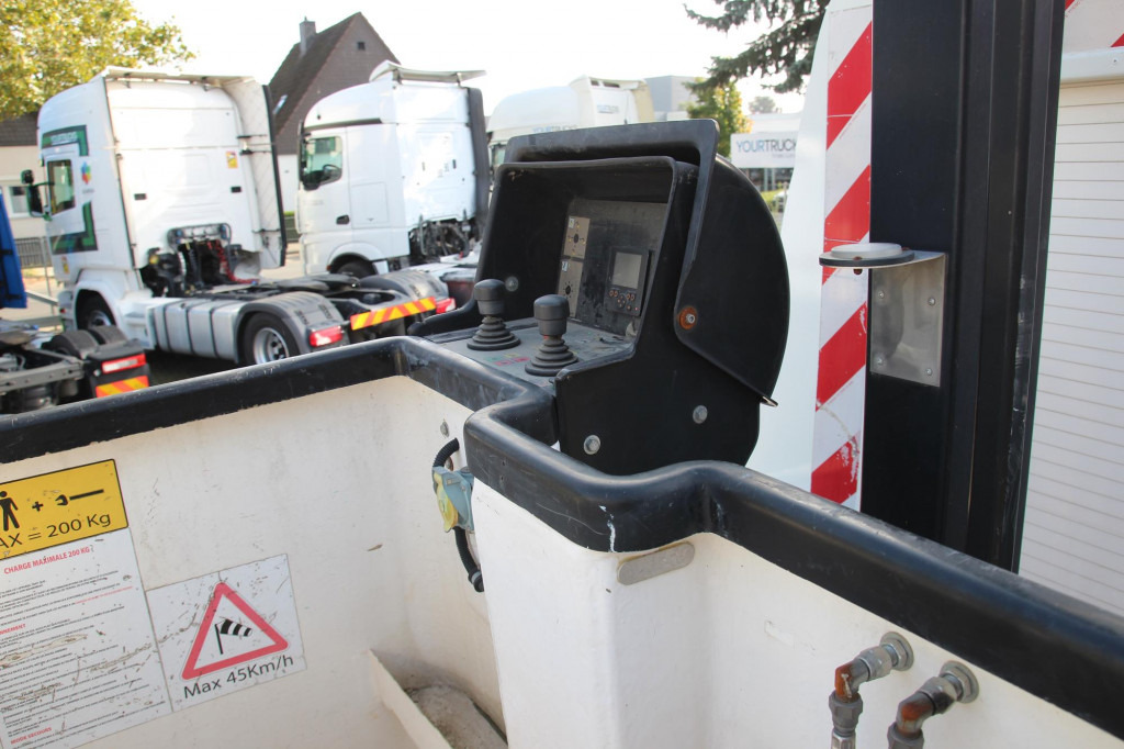 Iveco Daily 70-170 EEV VDT-170-F 20 m 2 Pers.Korb - مصاعد الازدهار محمولة على شاحنة: صور 2 Iveco Daily 70-170 EEV VDT-170-F 20 m 2 Pers.Korb - مصاعد الازدهار محمولة على شاحنة: صور 2