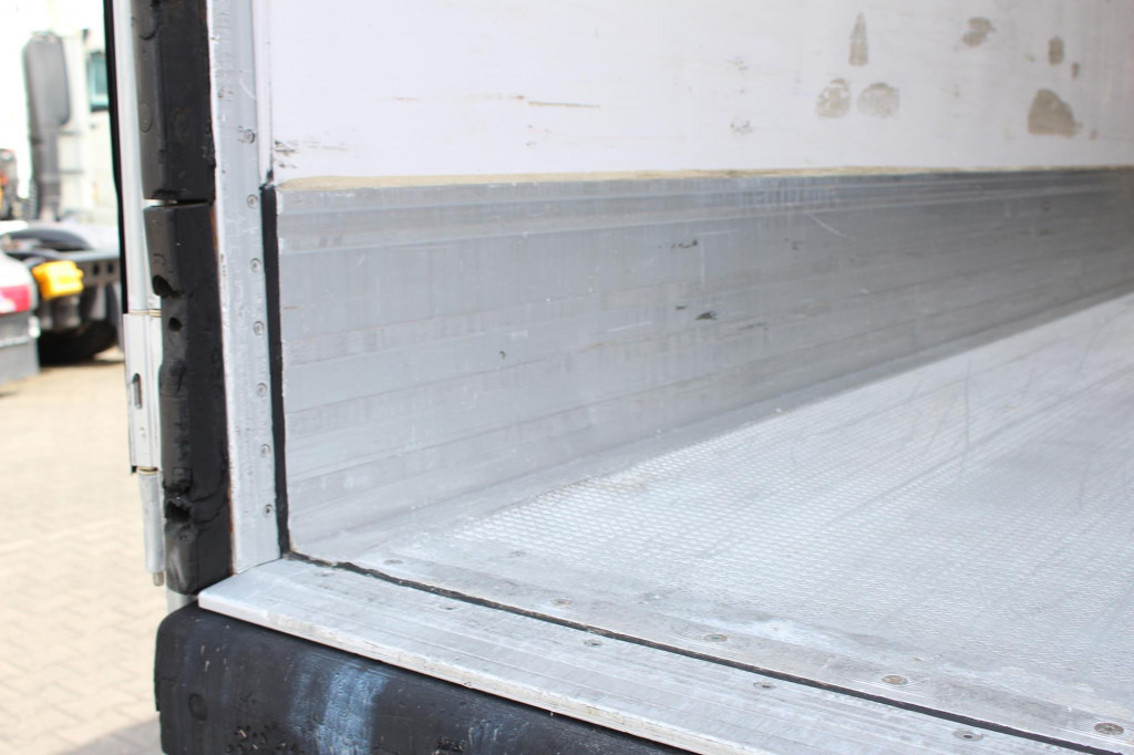 Lamberet CM 1300 Aluboden SAF FRC 2026 - بصندوق مغلق نصف مقطورة: صور 4 Lamberet CM 1300 Aluboden SAF FRC 2026 - بصندوق مغلق نصف مقطورة: صور 4