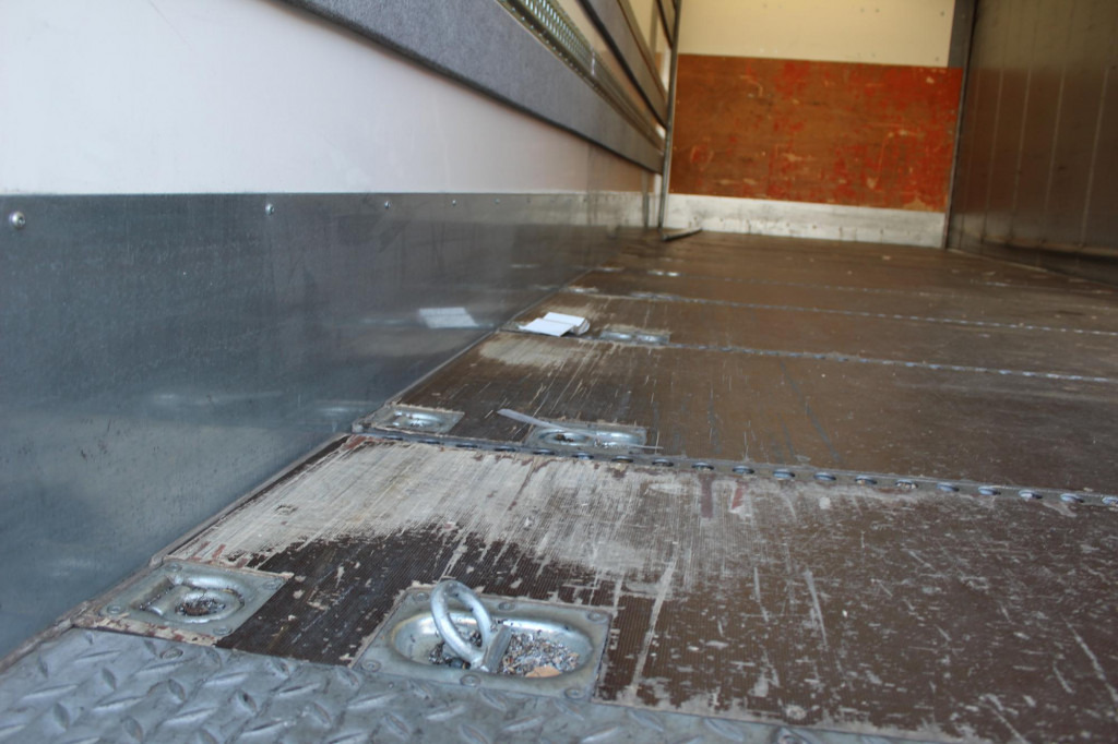 MAN TGM 18.290 Plane-Koffer 7,5 m Klima 499TKm - بصندوق مغلق شاحنة: صور 3 MAN TGM 18.290 Plane-Koffer 7,5 m Klima 499TKm - بصندوق مغلق شاحنة: صور 3