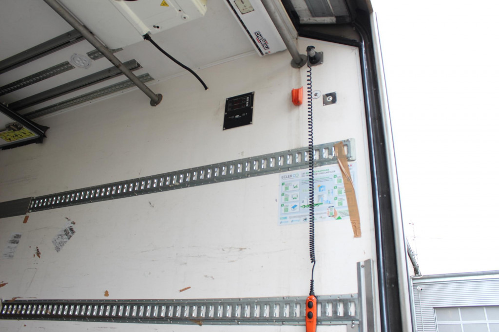 Mercedes-Benz Antos 2536 E6 CS 1250Mt Tri-temp LBW TW ATP - مبردة شاحنة: صور 5 Mercedes-Benz Antos 2536 E6 CS 1250Mt Tri-temp LBW TW ATP - مبردة شاحنة: صور 5