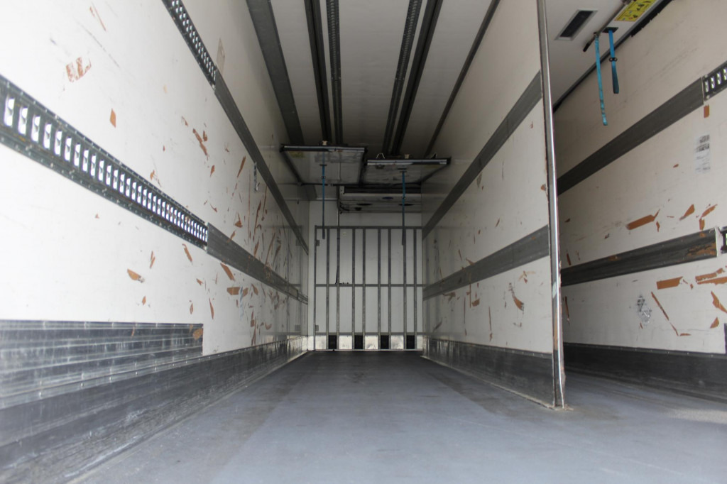 Mercedes-Benz Antos 2536 E6 CS 1250Mt Tri-temp LBW TW ATP - مبردة شاحنة: صور 3 Mercedes-Benz Antos 2536 E6 CS 1250Mt Tri-temp LBW TW ATP - مبردة شاحنة: صور 3