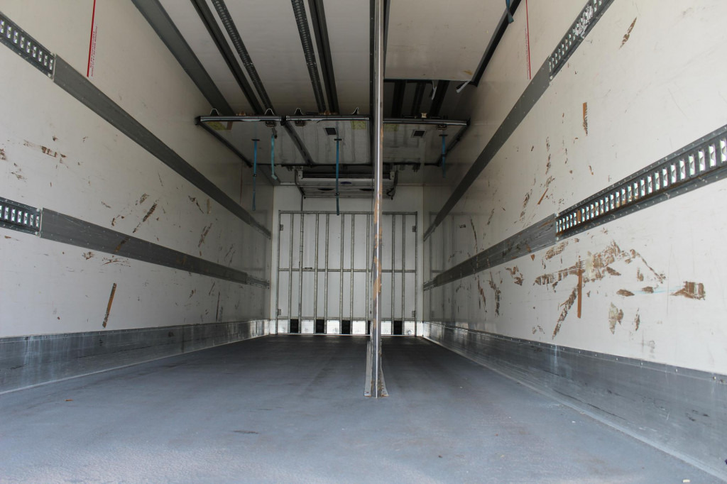 Mercedes-Benz Antos 2536 E6 CS 1250Mt Tri-temp LBW TW ATP - مبردة شاحنة: صور 3 Mercedes-Benz Antos 2536 E6 CS 1250Mt Tri-temp LBW TW ATP - مبردة شاحنة: صور 3