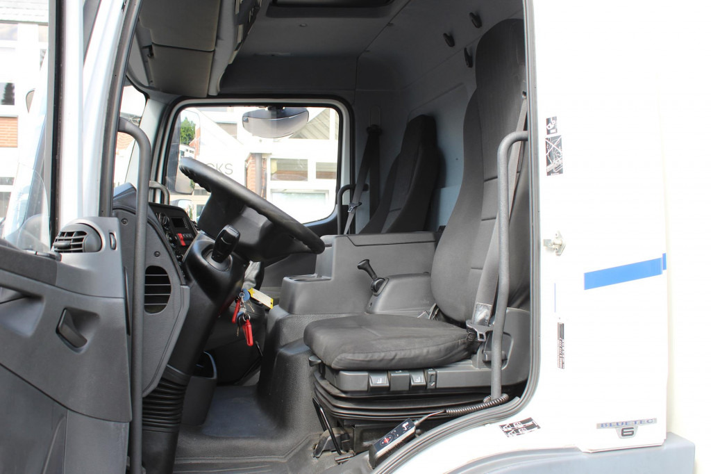 Mercedes-Benz Atego 1221 E6 Koffer Klima LDW Schalter LBW - بصندوق مغلق شاحنة: صور 5 Mercedes-Benz Atego 1221 E6 Koffer Klima LDW Schalter LBW - بصندوق مغلق شاحنة: صور 5