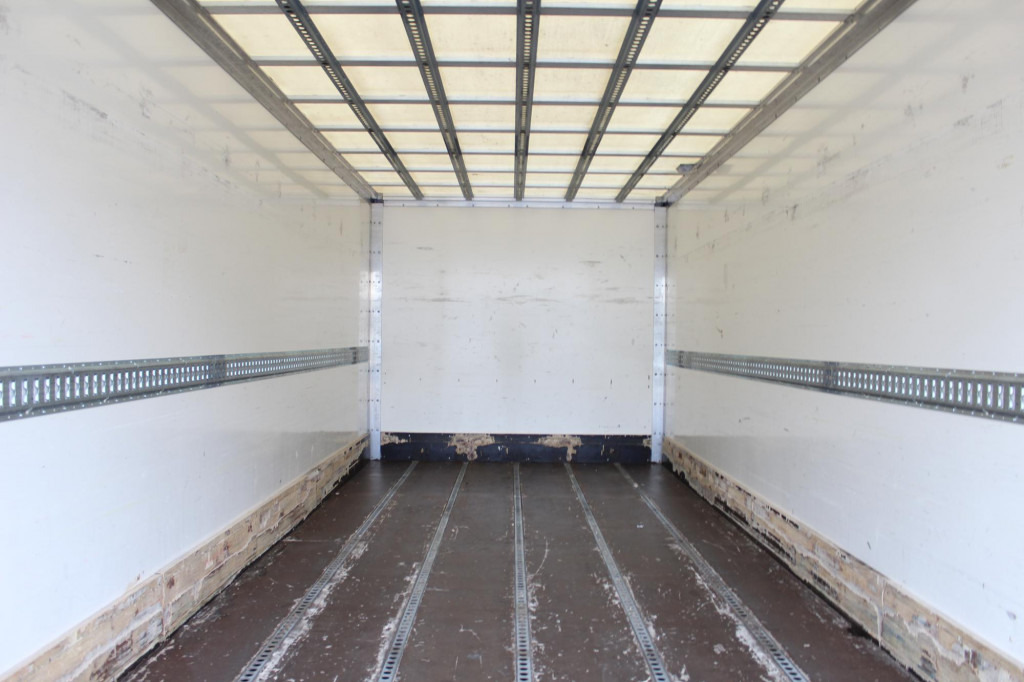 Renault D14 220E6 Laderbordwand nur 185 Tkm Klima - بصندوق مغلق شاحنة: صور 2 Renault D14 220E6 Laderbordwand nur 185 Tkm Klima - بصندوق مغلق شاحنة: صور 2