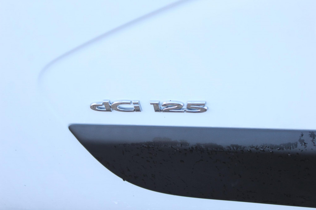 Renault Master Comilev 100TF1 10m Klima nur 167h HU-UVV - مصاعد الازدهار محمولة على شاحنة: صور 5 Renault Master Comilev 100TF1 10m Klima nur 167h HU-UVV - مصاعد الازدهار محمولة على شاحنة: صور 5