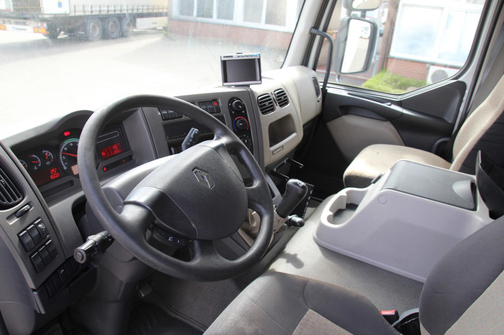 Renault Midlum 220 E5 CS 850 Strom LBW Seiten Tür FRC - مبردة شاحنة: صور 4 Renault Midlum 220 E5 CS 850 Strom LBW Seiten Tür FRC - مبردة شاحنة: صور 4