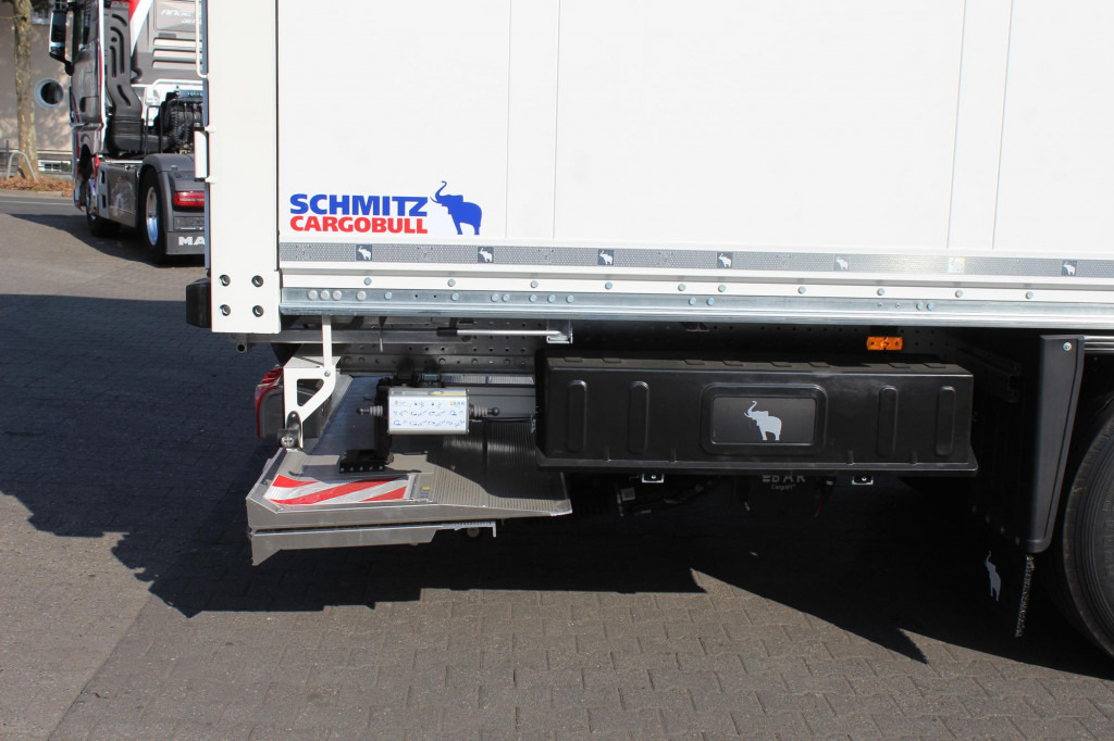 SCHMITZ Koffer 2,7h DS Ladebordwand MIETE - RENT - بصندوق مغلق نصف مقطورة: صور 3 SCHMITZ Koffer 2,7h DS Ladebordwand MIETE - RENT - بصندوق مغلق نصف مقطورة: صور 3