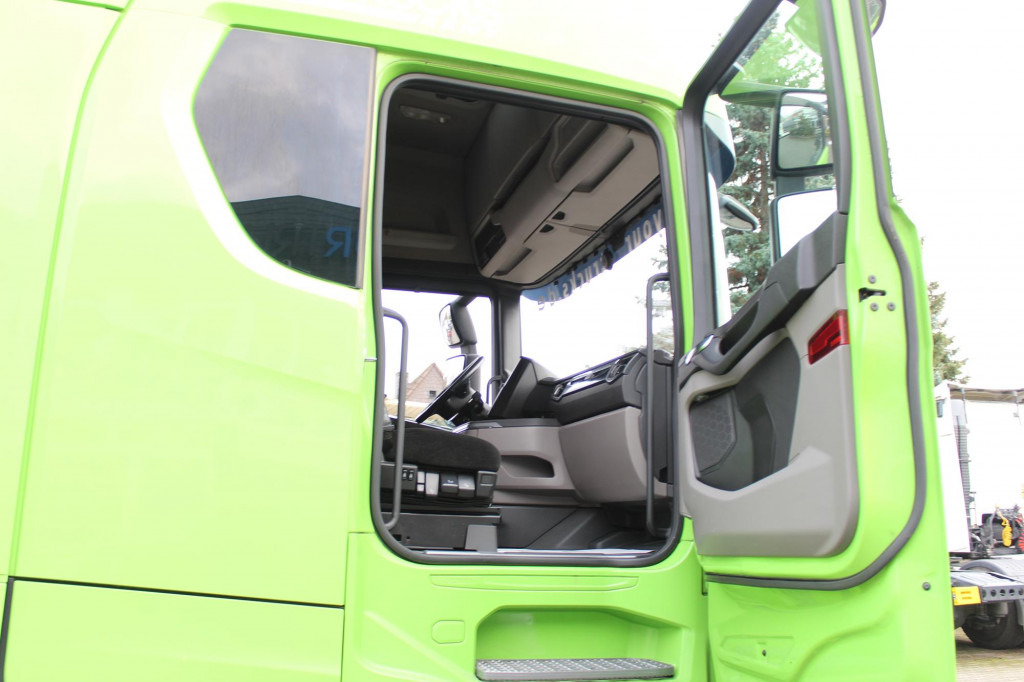 Scania S 500 Retarder Kühlbox Alufelgen Navi Vollspoiler - شاحنة جرار: صور 2 Scania S 500 Retarder Kühlbox Alufelgen Navi Vollspoiler - شاحنة جرار: صور 2