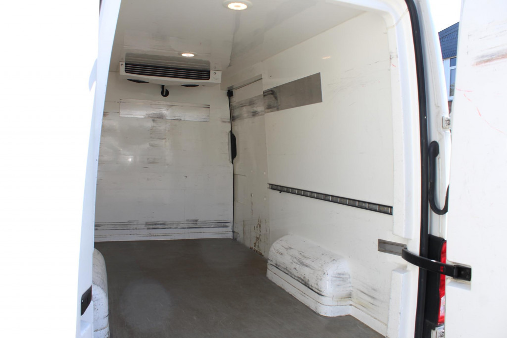 VW Crafter L2H2 Frischdienst 0° Kamera Klima Navi - الشاحنات الصغيرة: صور 3 VW Crafter L2H2 Frischdienst 0° Kamera Klima Navi - الشاحنات الصغيرة: صور 3
