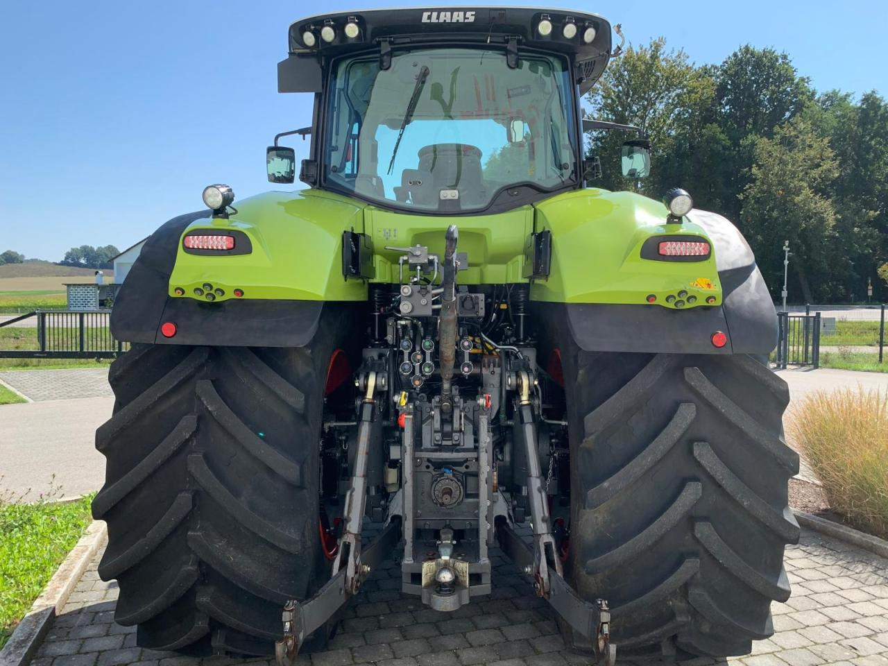 CLAAS Axion 930 CMATIC, 354 PS, Baujahr 2017 - جرار: صور 4 CLAAS Axion 930 CMATIC, 354 PS, Baujahr 2017 - جرار: صور 4